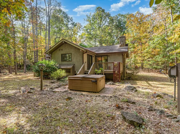 1421 New Hope Trce, Chapel Hill, NC 27516