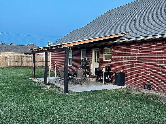 5th image of 301 Lonnie Ave
