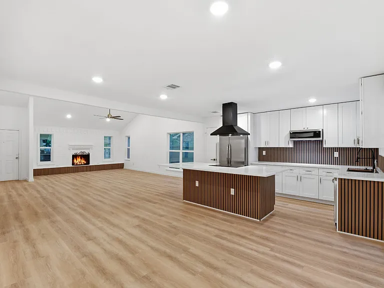6718 Deer Ridge Ln — Photo 14