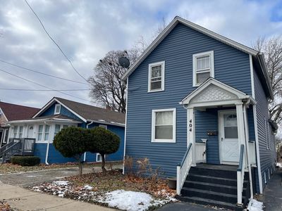 404 S Jackson St, Waukegan, IL, 60085