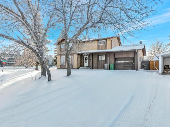 5703 N 31st St, Lloydminster, AB T9V 1W4