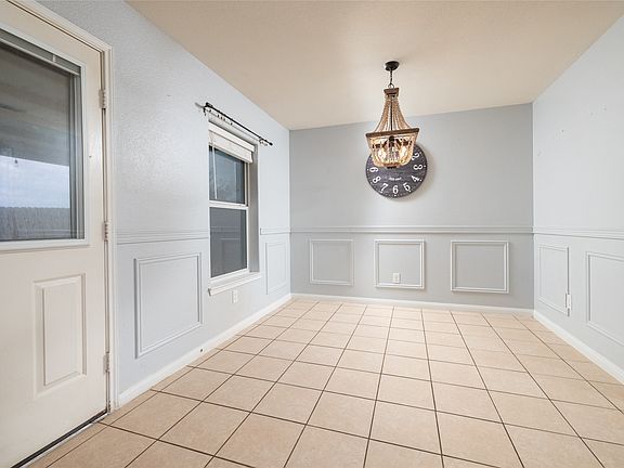 3rd image of 130 Kincaid Dr
