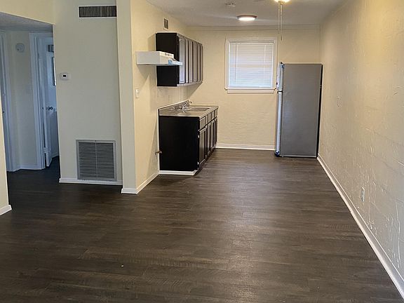 2nd image of 4222 Houston St #1