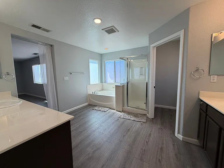 5418 Halas Ct — Photo 20