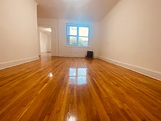 Rented by Silverstein Collection LLC 