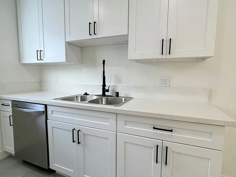 14423 Tiara St #1-10 — Photo 13