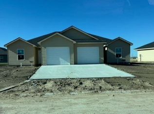 3020 Fountain Dr, Salina, KS 67401