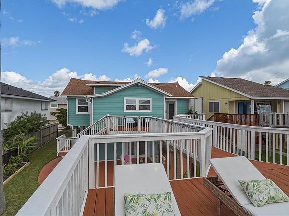 5th image of 1078 Redfish St