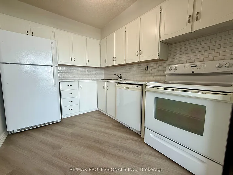 2665 Windwood Dr #1102 — Photo 38