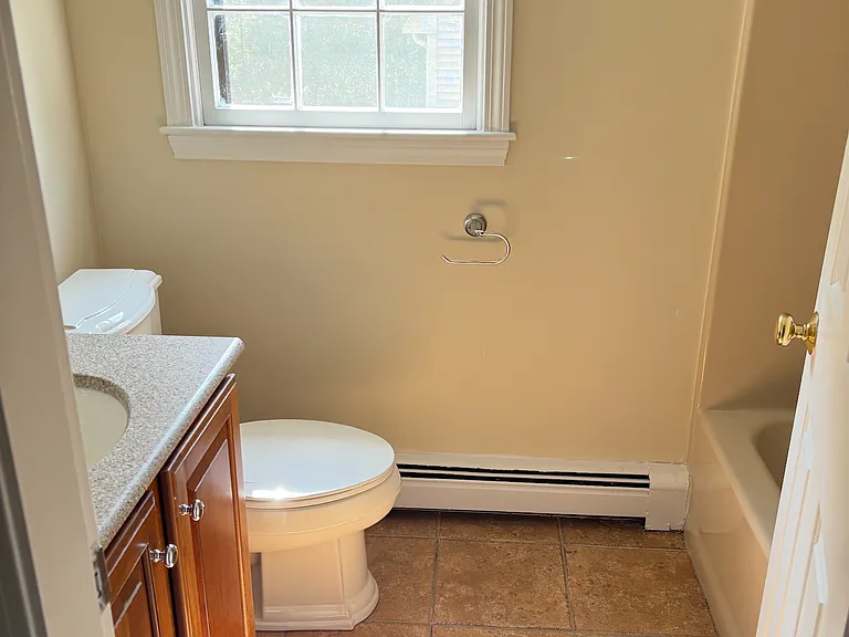 7 Oak St #5 — Photo 28