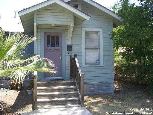 1st image of 517 Colita St
