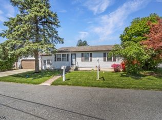 355 Kent St, Phillipsburg Town, NJ 08865