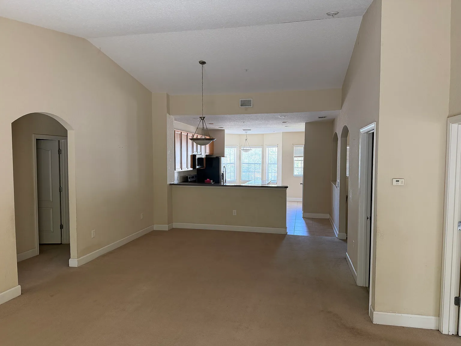 3 bed, 1680 sqft, $1,800 — Photo 2