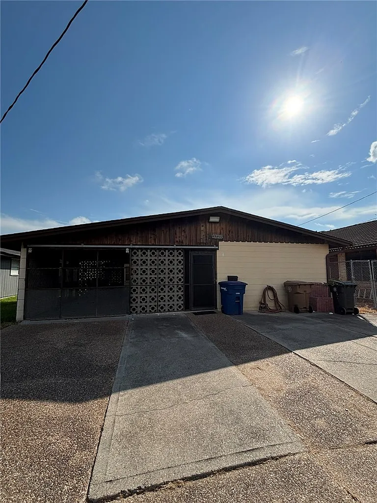 3 bed, 2.0 bath, 1527 sqft, $1,750 — Photo 1