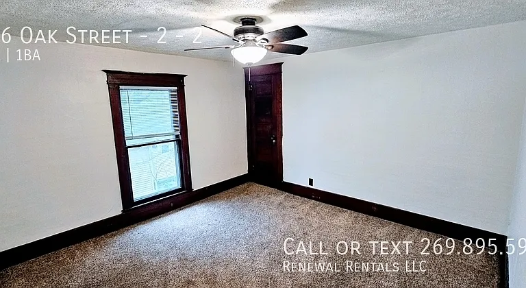 206 Oak St #2 — Photo 18