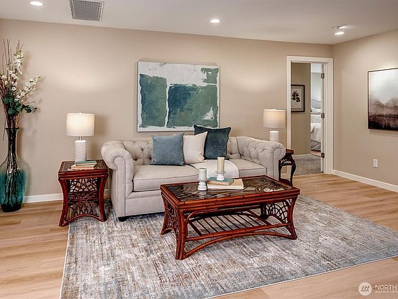 5th image of 4437 Lake Washington Boulevard NE #302