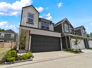 958 Green Vines Ln, Houston, TX 77091
