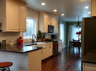 529 W Morgan St, Duluth, MN 55811
