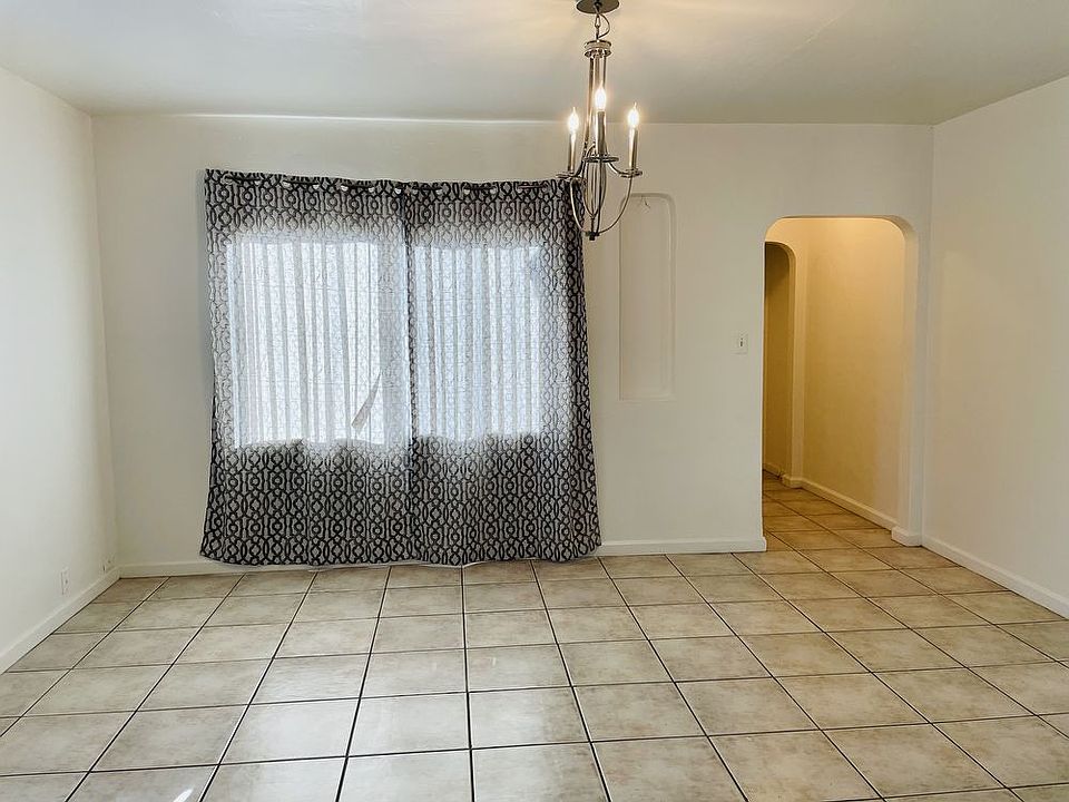 1st image of 3915 San Carlos Way