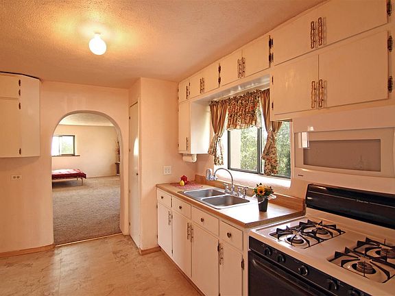 4th image of 2510 Agua Fria St