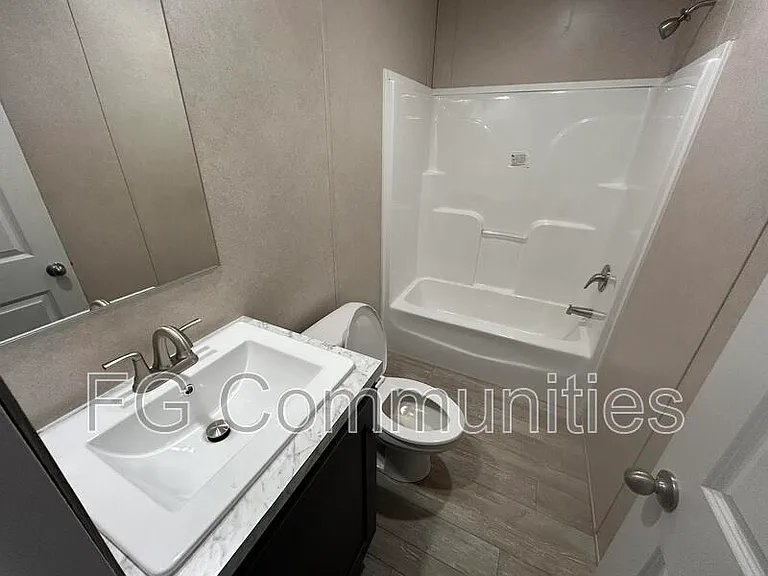 129 Sides Meadow Dr #4 — Photo 8