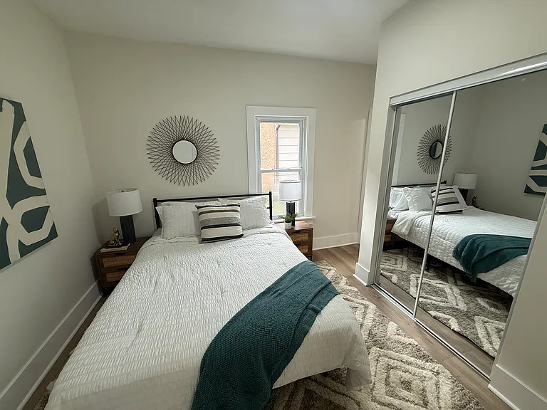 2050 E Grand Ave — Photo 10