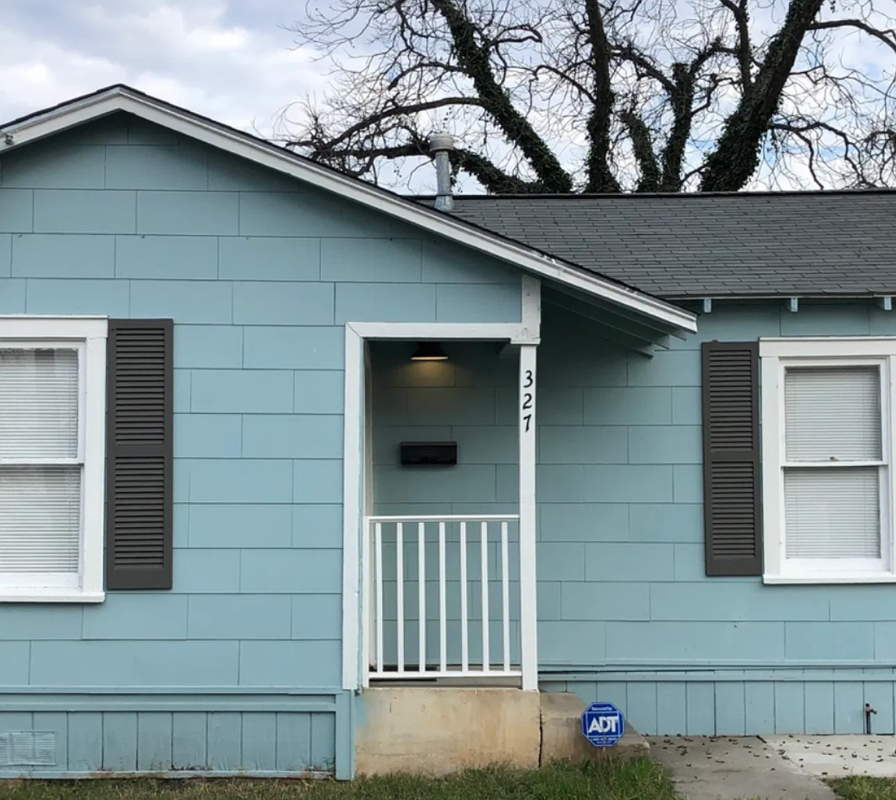 3 bed, 1028 sqft, $1,500 — Photo 1