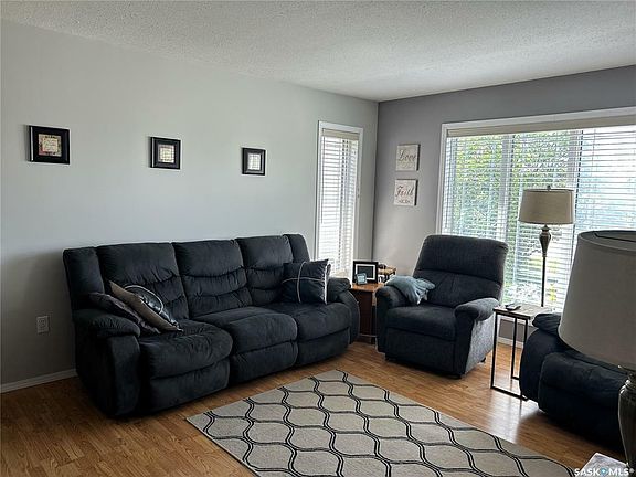 2nd image of 1112 97th St
