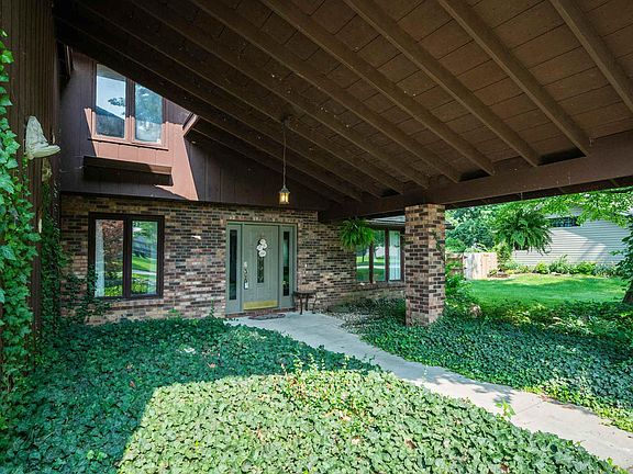 4th image of 509 N Meadow Wood Dr