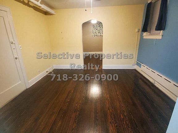 4th image of 5419 69th St Fl 1