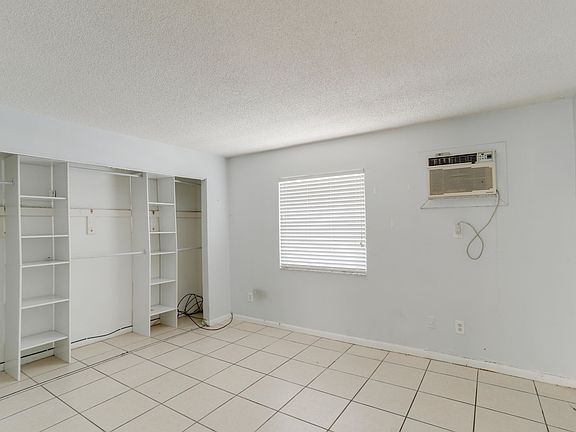 4th image of 2605 E Central Blvd #23744F4B