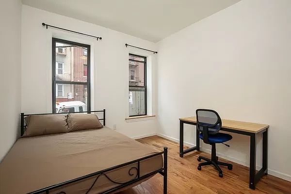 2nd image of 2482 Tiebout Ave APT 3N