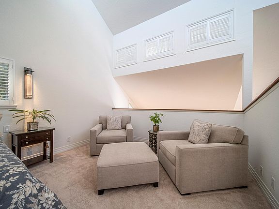 Master Bedroom sitting area