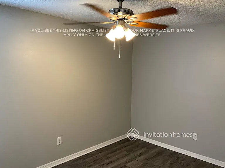 826 Walsingham Way — Photo 16