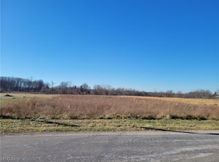 Bank St, Vermilion, OH 44089