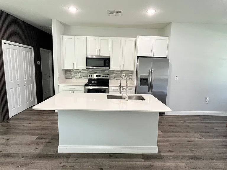 774 Dan River Ave — Photo 2