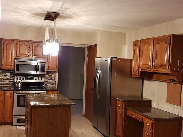 9020 Iltis Dr — Photo 3