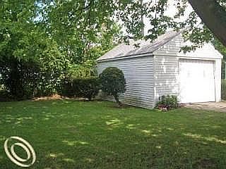 5th image of 7270 Westwood St