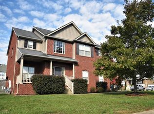 1296 Chapmans Retreat Dr, Spring Hill, TN 37174