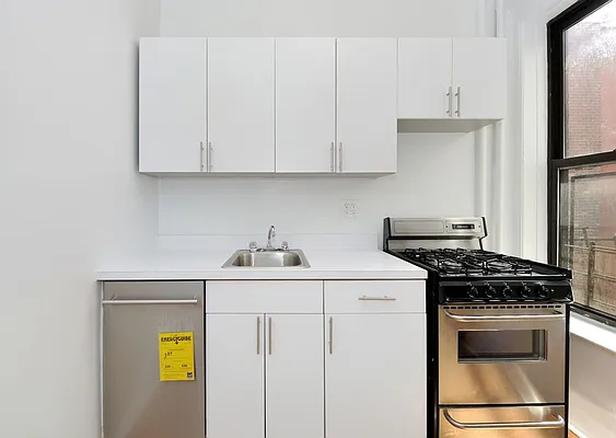 Rented by Aether Property Group | media 19