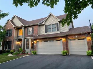 110 Woodlet Ln, Bolingbrook, IL 60490