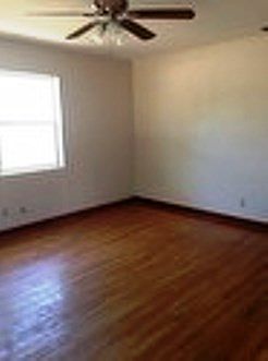 4th image of 340 Manhattan Ave