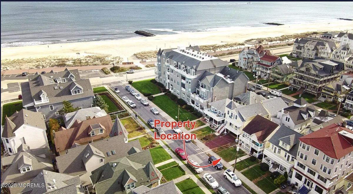 Building Photo - 10 Seaview Ave #2