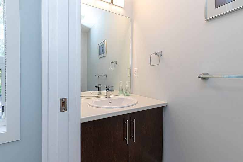 Saanich House for rent - 3 Bedrooms — photo 39