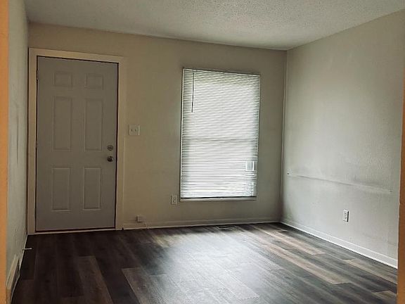 Unit Photo