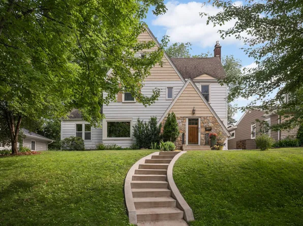 1648 Hillcrest Ave, Saint Paul, MN 55116