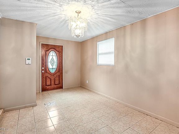 4th image of 8729 Free Ave