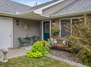 53 Meadowlark Ln, Hudson, WI 54016