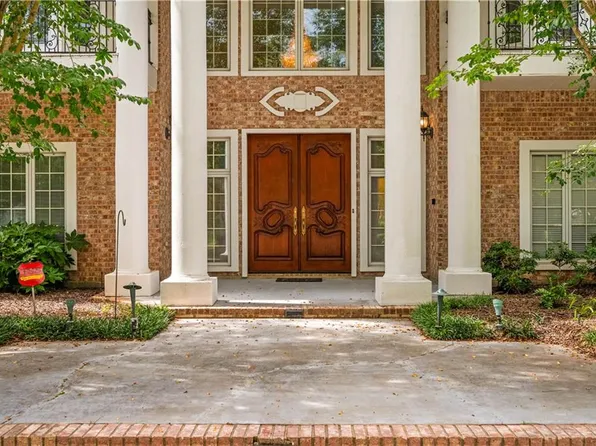 6701 Tennyson Oaks Ln, Alexandria, LA 71301