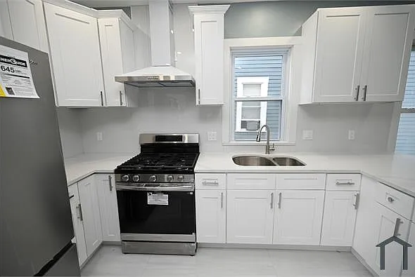 16 Greenwich St #2 — Photo 5